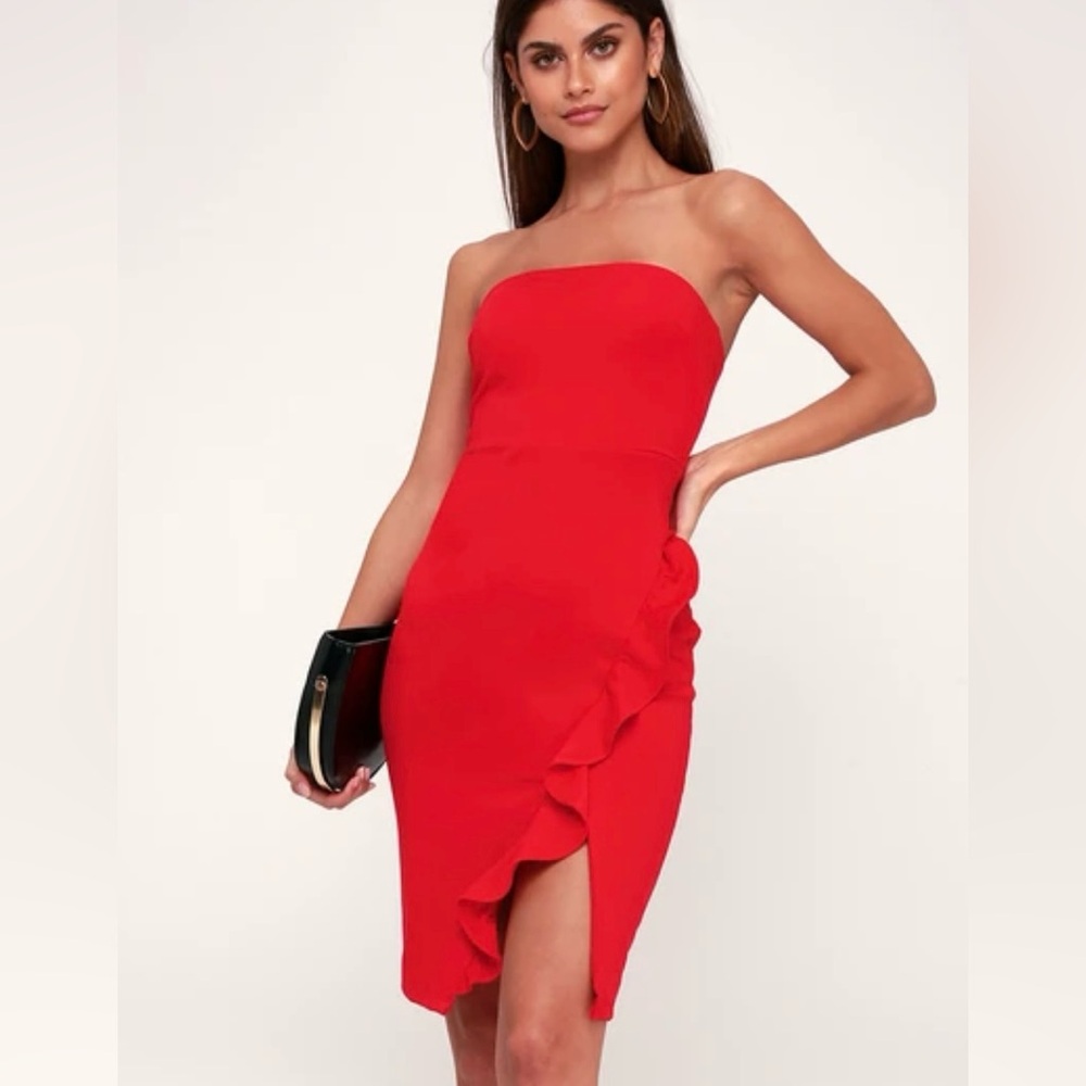 LULU’S ANIKA RED RUFFLED STRAPLESS BODYCON DRESS